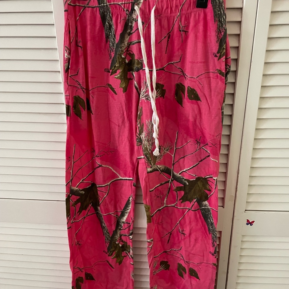 Pink Camouflage REALTREE straight leg Pants